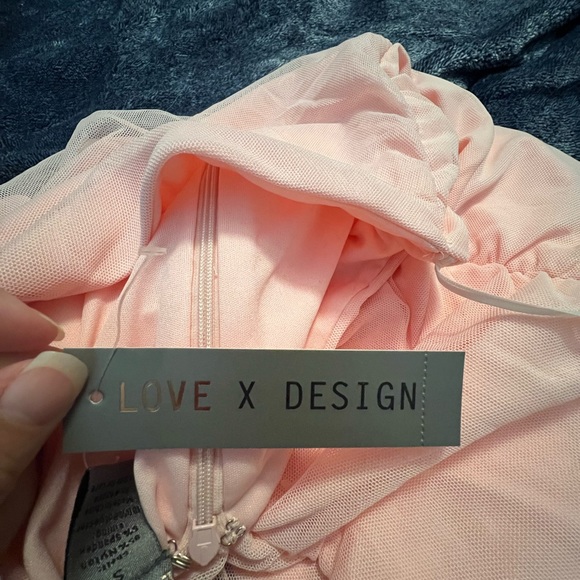 Love Design Dress - Picture 3 of 3